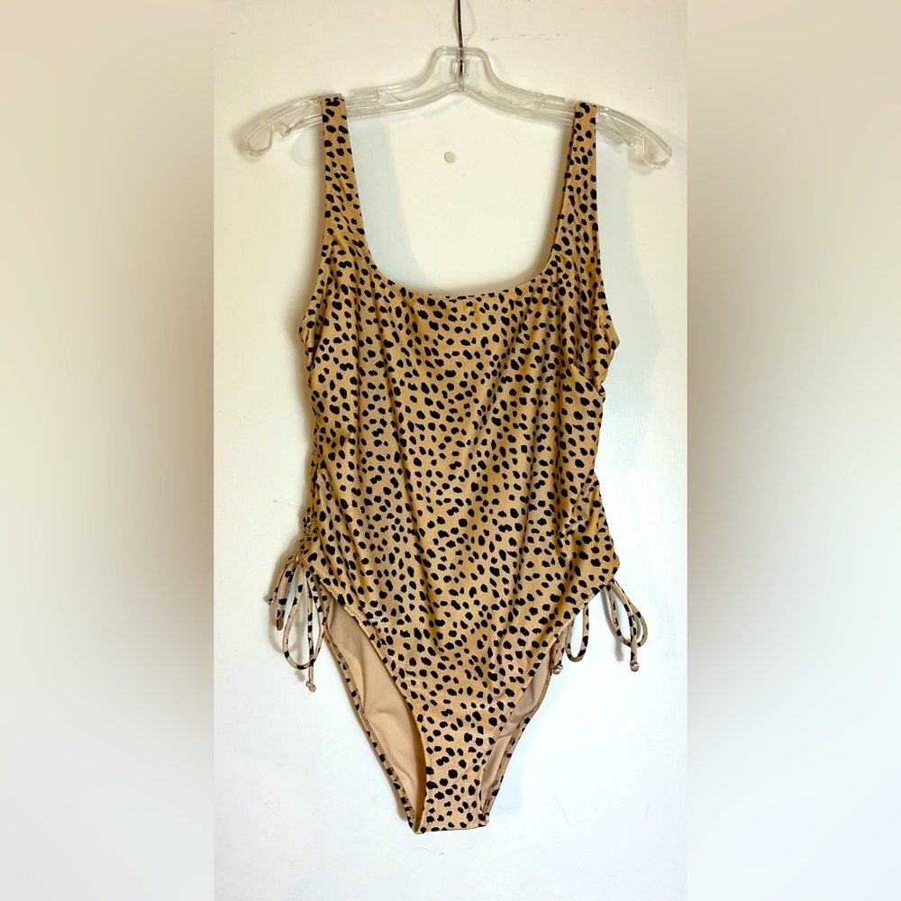 Baiting Suit